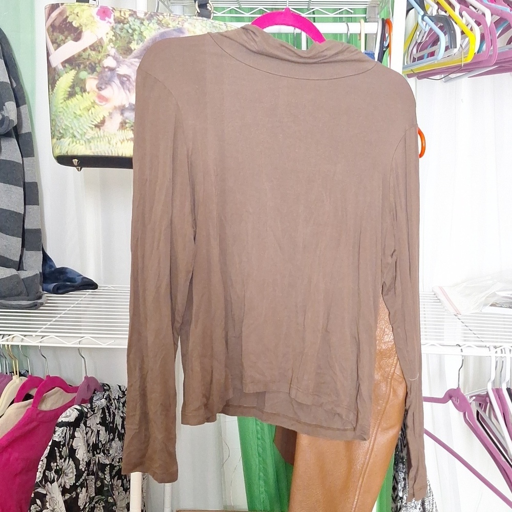 LEO & NICOLE BROWN LONG SLEEVE TOP PETITE LARGE